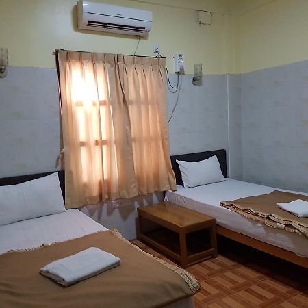 Shwe Eain Si Guest House - Burmese Only Myeik Buitenkant foto